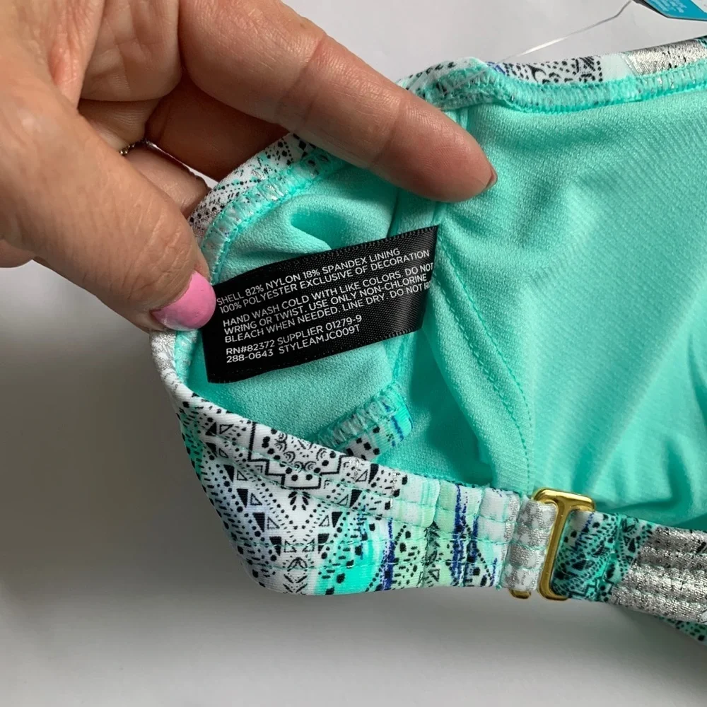 NWT Ambrielle Swim Top